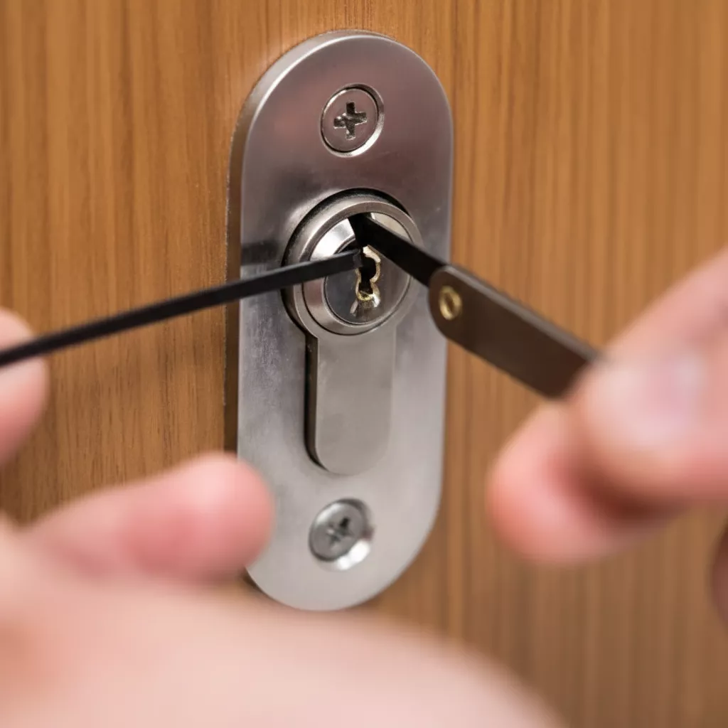 Apertura de puertas sin daños